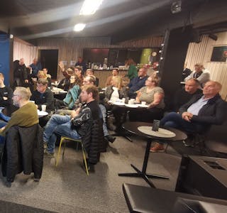 59 frokost- og nyhetshungrige møtte opp da Okstindan Natur- og Kulturpark arrangerte næringslivsfrokost på Hemnesberget onsdag 15. november.